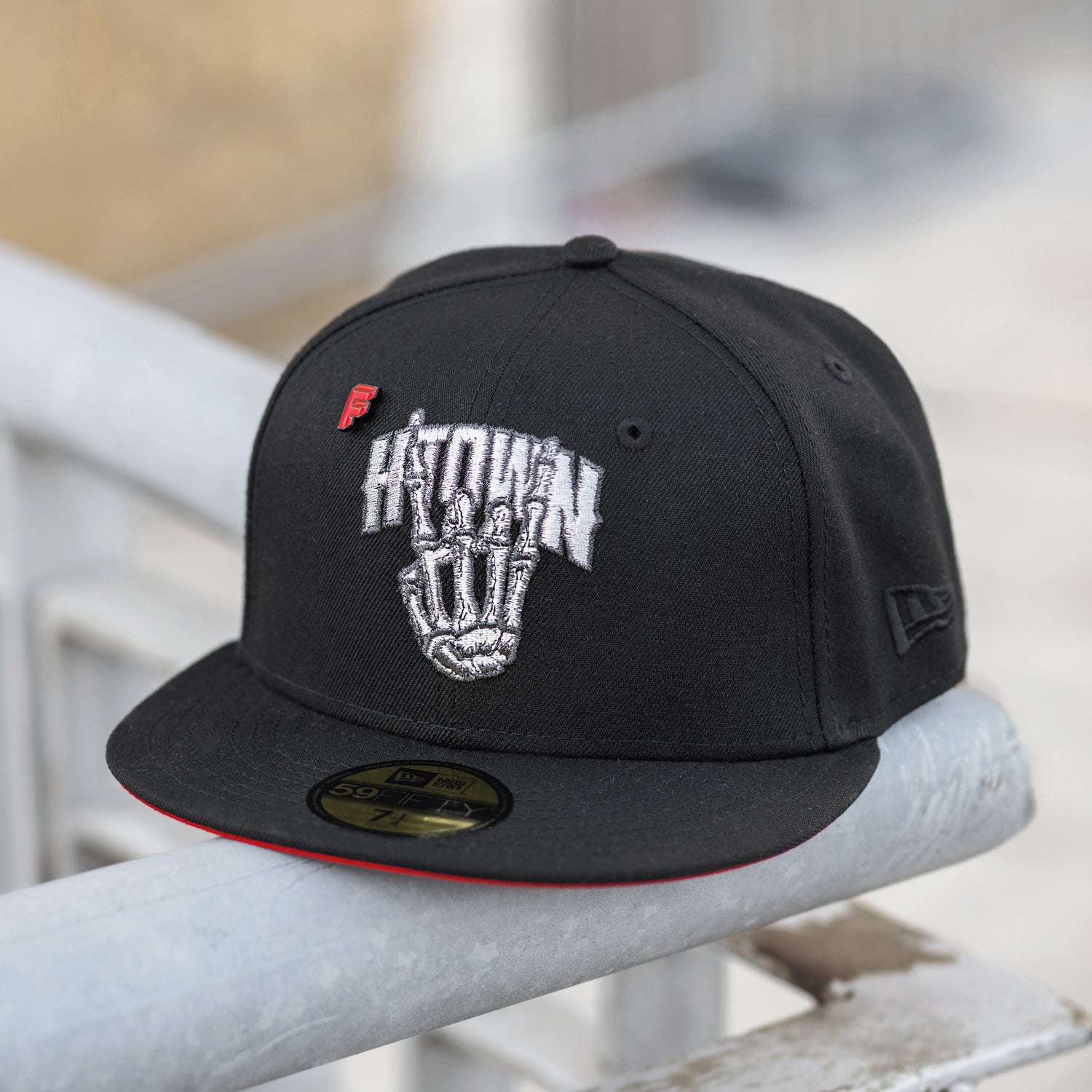 HOUSTON TEXANS H-TOWN NFL BLACK SCARLET UV / NEW ERA 59FIFTY CAP