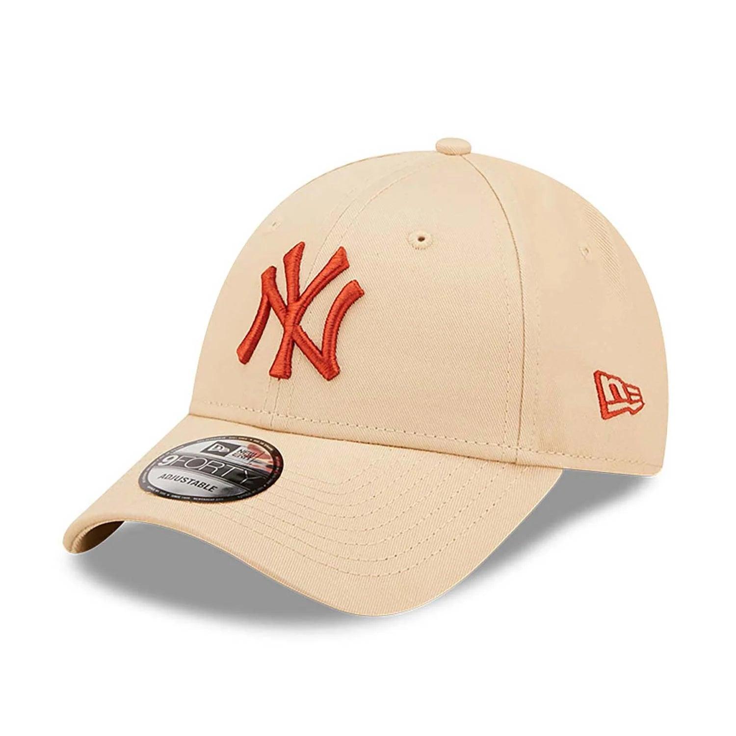 NEW ERA 9FORTY MLB LEAGUE ESSENTIAL NEW YORK YANKEES CREAM CAP - FAM