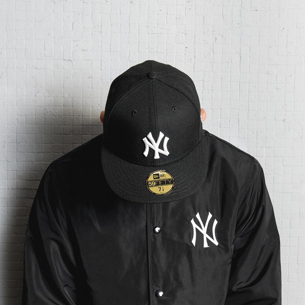 NEW ERA 59FIFTY NEW YORK YANKEES BLACK/WHITE FITTED CAP - FAM