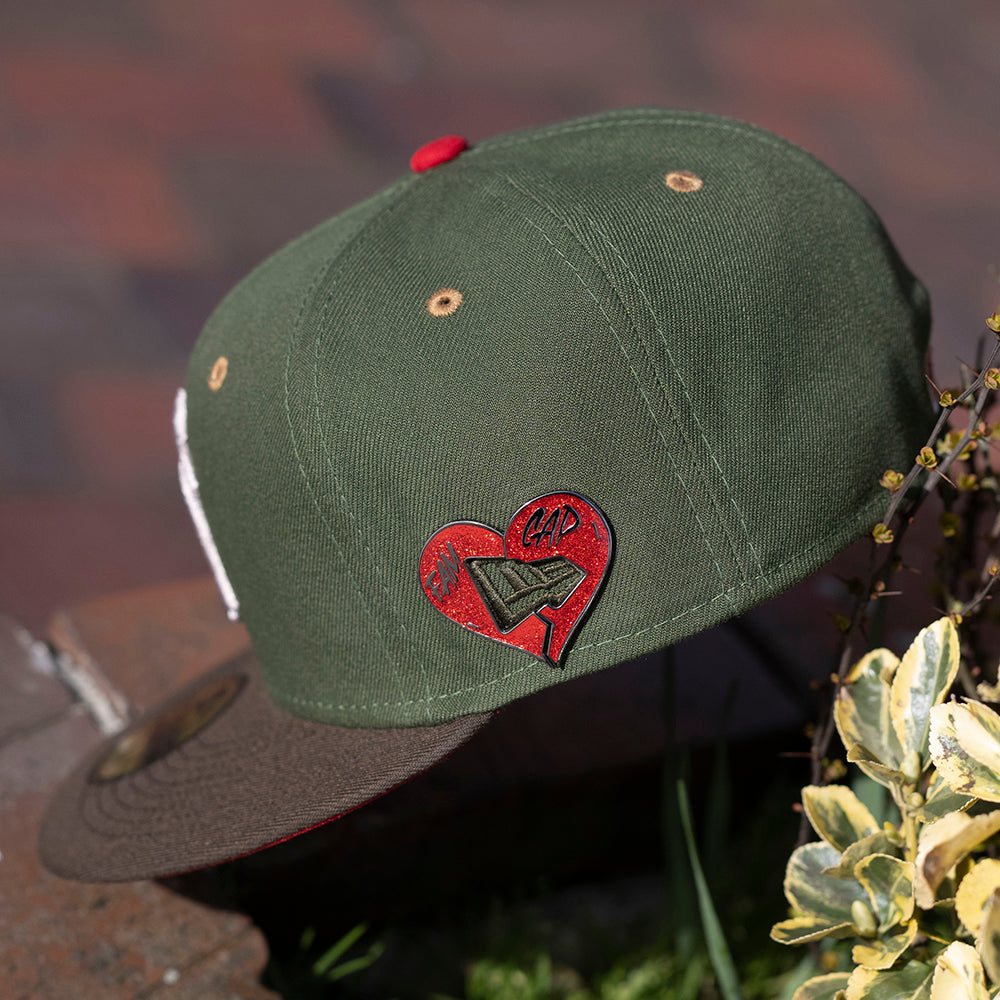 FAM MAGNETIC PIN – VALENTINE HEART EDITION