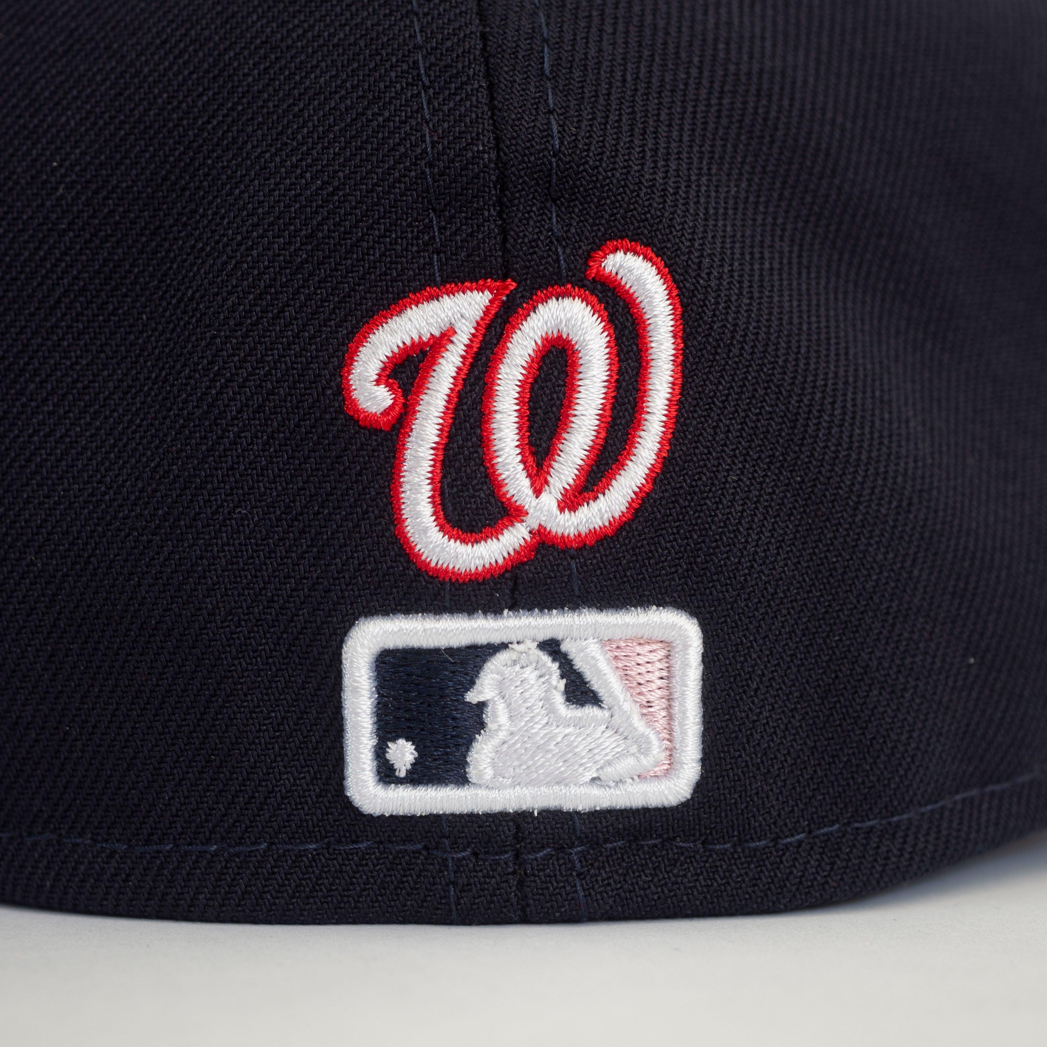 NEW ERA 59FIFTY MLB WASHINGTON NATIONALS SIDE PATCH BLOOM NAVY / PINK UV FITTED CAP - FAM
