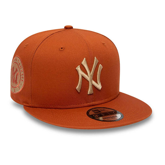NEW ERA 9FIFTY SIDE PATCH NEW YORK YANKEES RUST SNAPBACK