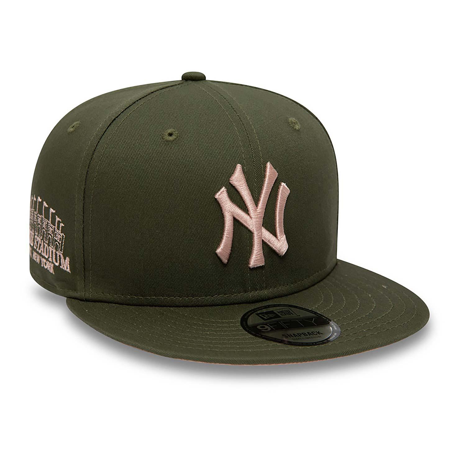 NEW ERA 9FIFTY SIDE PATCH NEW YORK YANKEES GREEN SNAPBACK - FAM